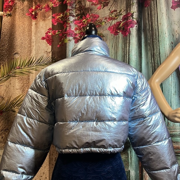 New Light Blue/silver shimmer Cropped Puffer - Picture 5 of 16